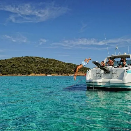 Hotel en barco Marine - Mahoganny Ii Porto Vecchio